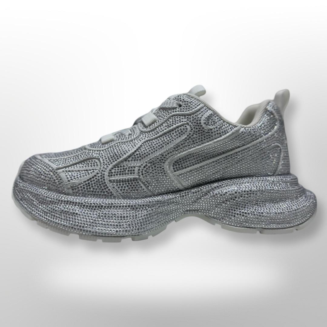 Sneaker mit Strasssteinen