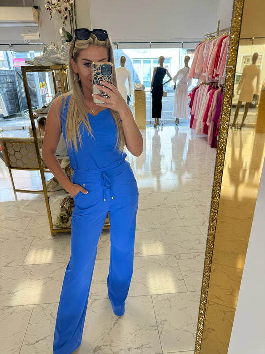 Blaues Top