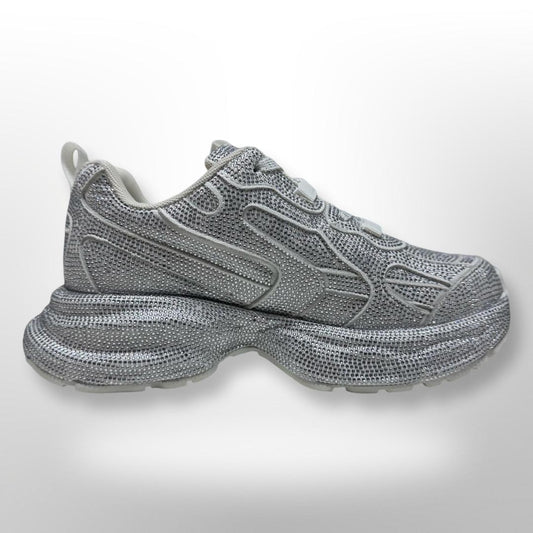 Sneaker mit Strasssteinen